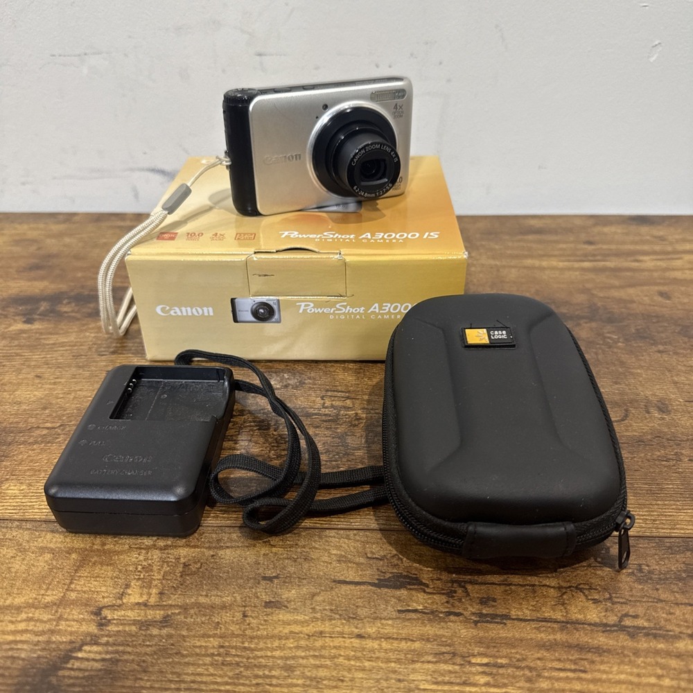 Canon PowerShot A3000 IS Camera Silver W 1 battery Charger  TESTED Works Well